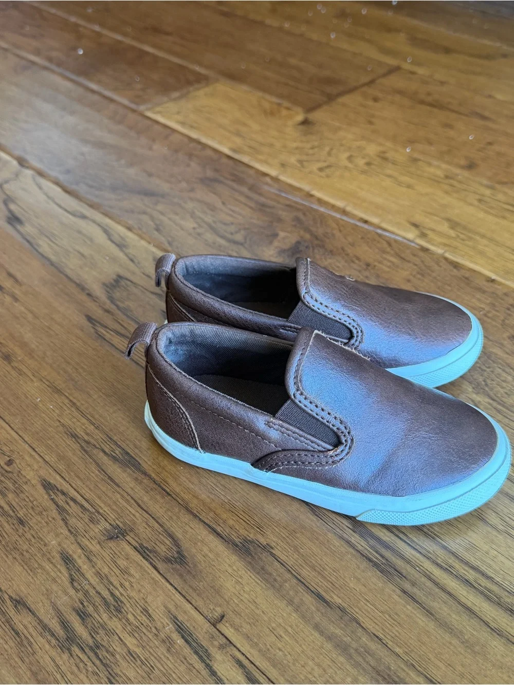Old Navy Kids Slip-On Shoes in light grey, Light Brown and dark Brown trio